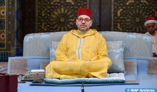 أمير المؤمنين يؤدي غدا الاثنين صلاة عيد الفطر المبارك بمسجد أهل فاس بالمشور السعيد بمدينة الرباط (وزارة القصور الملكية والتشريفات والأوسمة)