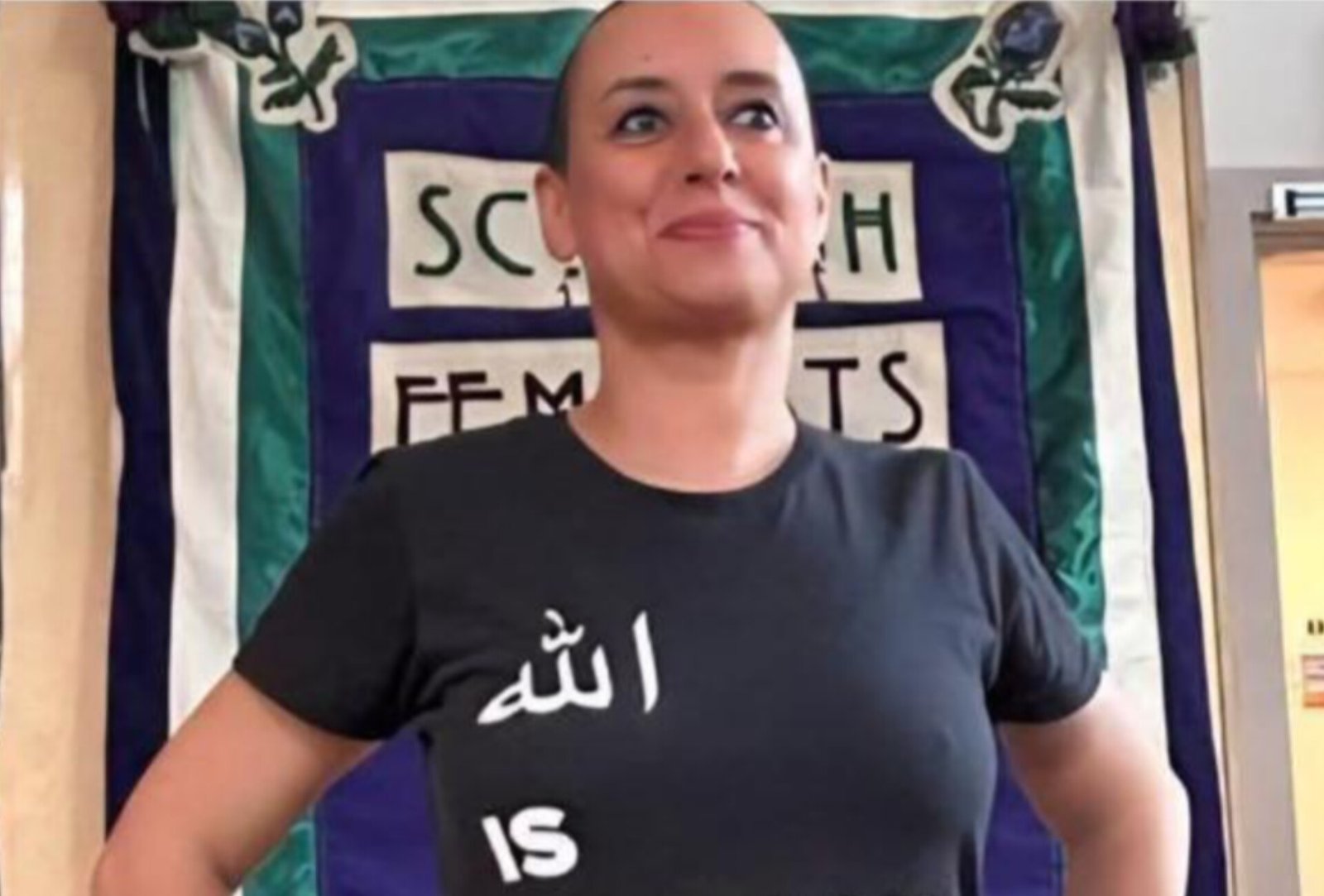 وضع ابتسام لشكر رهن الحراسة النظرية بشبهة نشر صورة تسيء للذات الإلهية