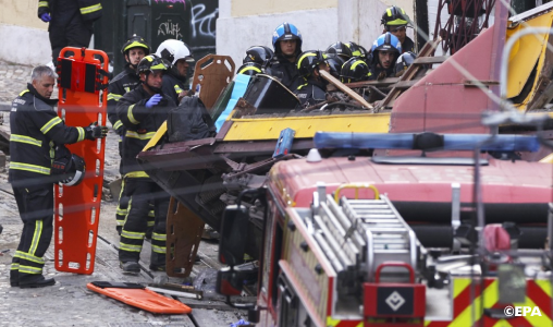 لشبونة.. مصرع 15 شخصا وإصابة 20 آخرين إثر خروج عربة قطار سياحي عن مسارها (حصيلة محينة)