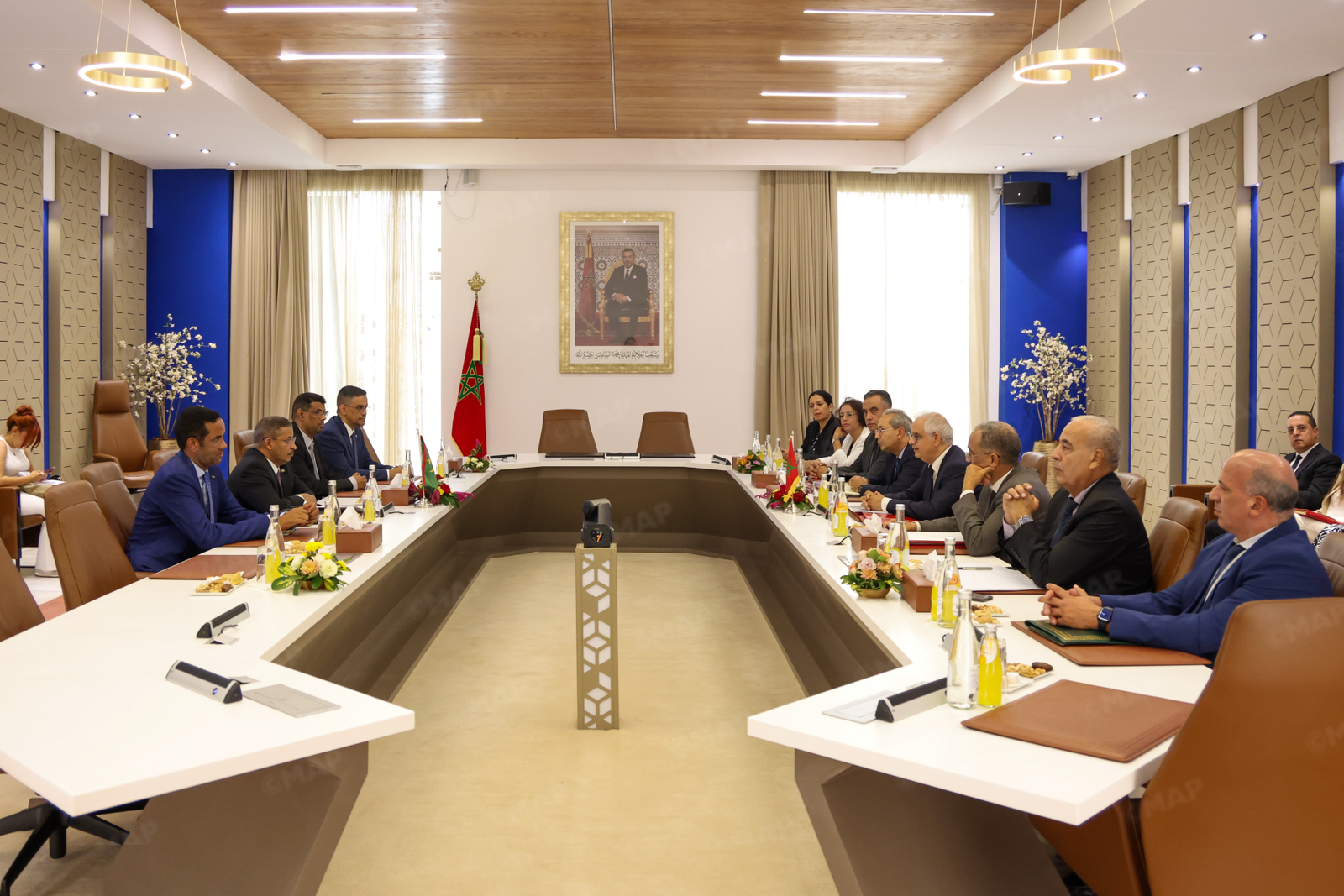 تعزيز الشراكة الاستراتيجية بين المغرب وموريتانيا عبر مشروع حيوي لتأهيل الطريق الرابط بين نواكشوط ونواذيبو